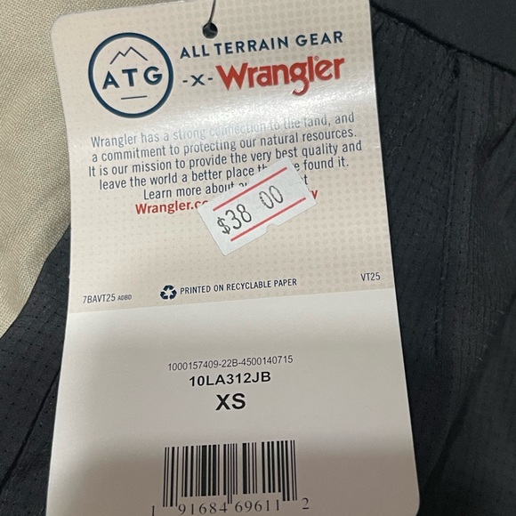 Wrangler Women's Black Athletic Shorts - Picture 3 of 4